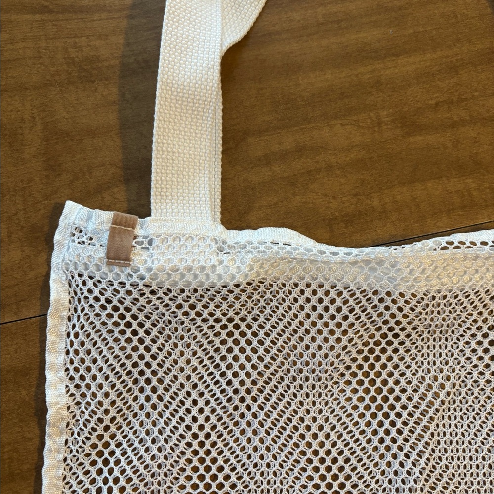 Lunya White Mesh Laundry Bag - Picture 3 of 4
